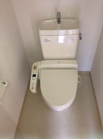 ＪＲ呉線 広駅 徒歩12分 2階建 築21年のトイレ写真