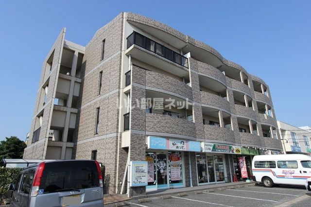 北九州市小倉南区徳力新町のマンションの建物外観