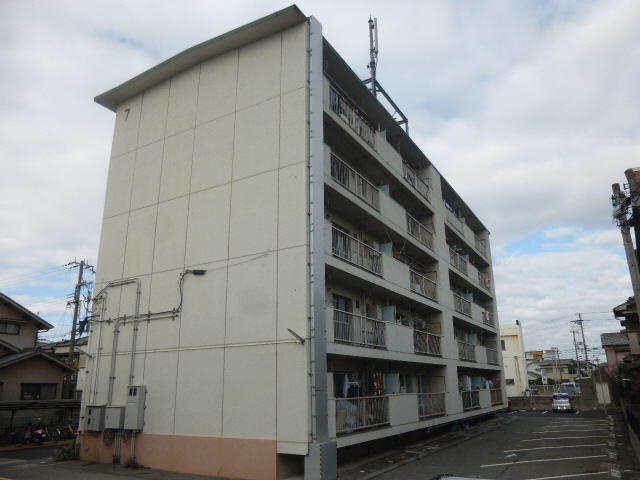 コーポはりま７号館の建物外観