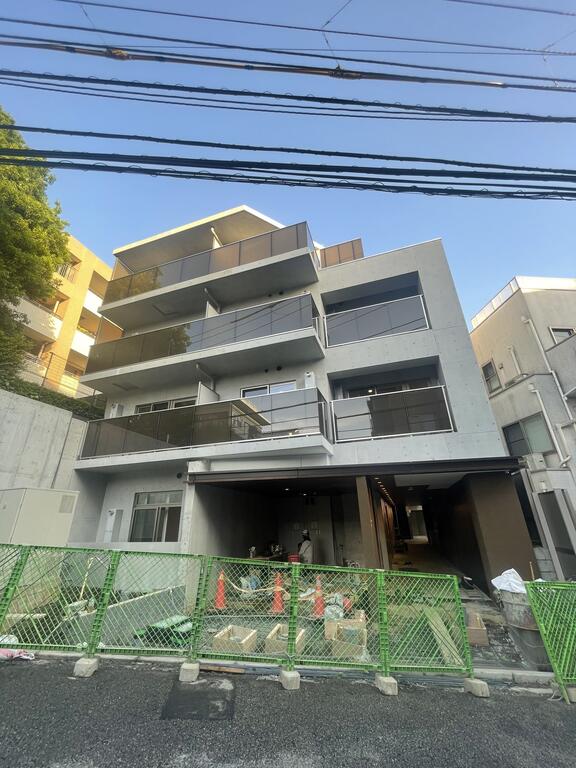 ルミーク文京千石の建物外観