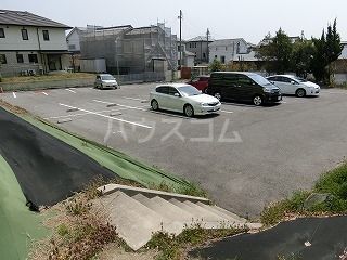 さくらマンションの駐車場