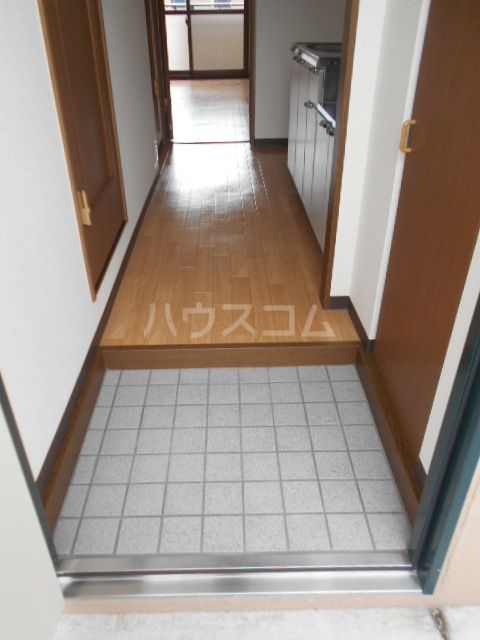 【周智郡森町中川のマンションの玄関】