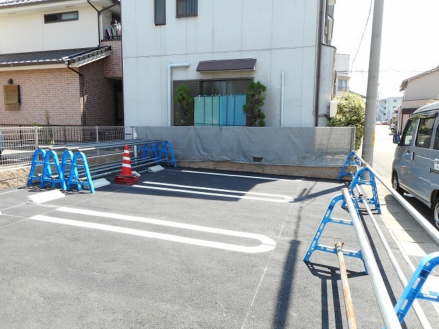 【サンフラワー駅前の駐車場】