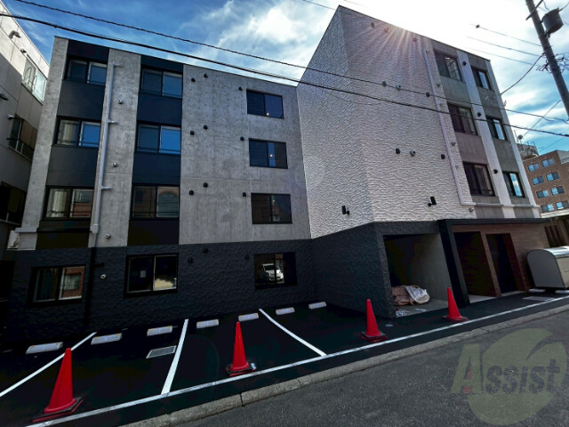 建物外観　札幌市北区北３８条西「ＣＬＡＲＩＣＥ麻生」