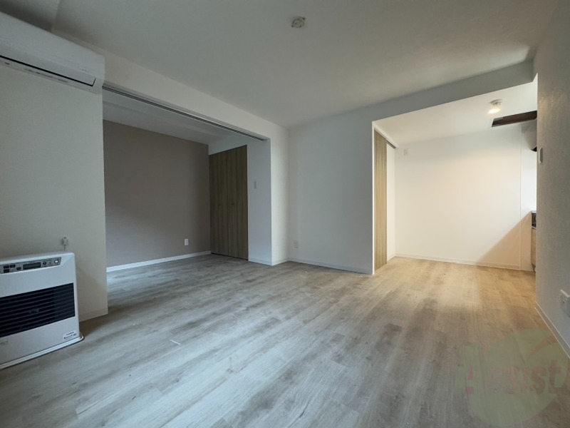 居室・リビング　広くてキレイなお部屋が広がっていて、充実した生活が送れそう。