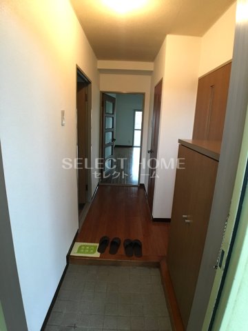 玄関　落ち着いた玄関です