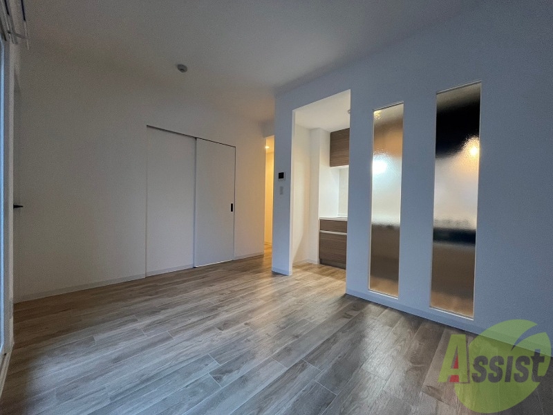 居室・リビング　広々としたリビングですね。使い勝手がよさそうですね！