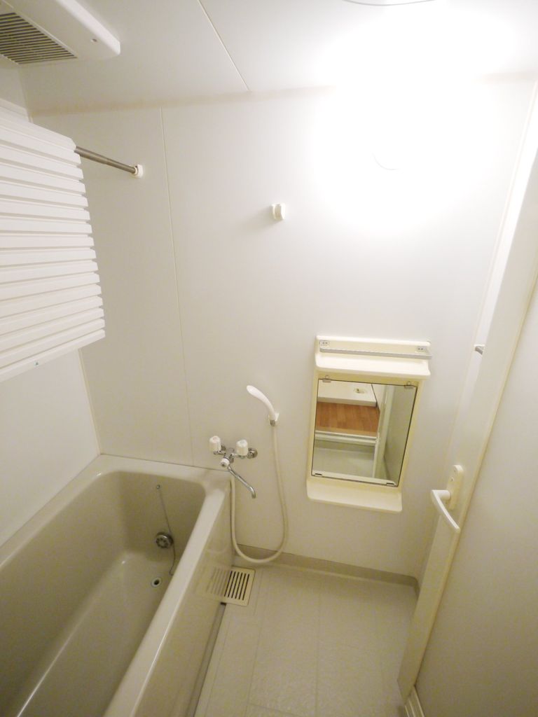 バス・シャワールーム　洗面