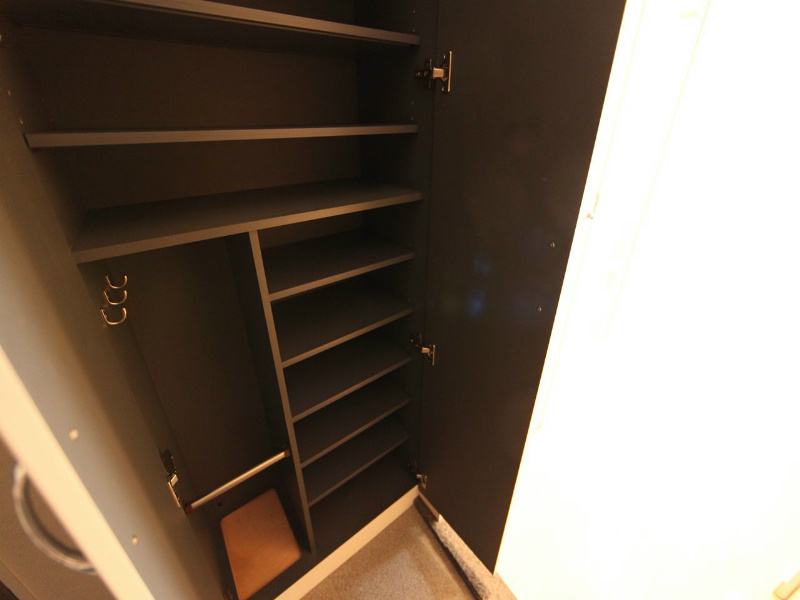玄関　玄関　シューズボックス（収納充実してます）