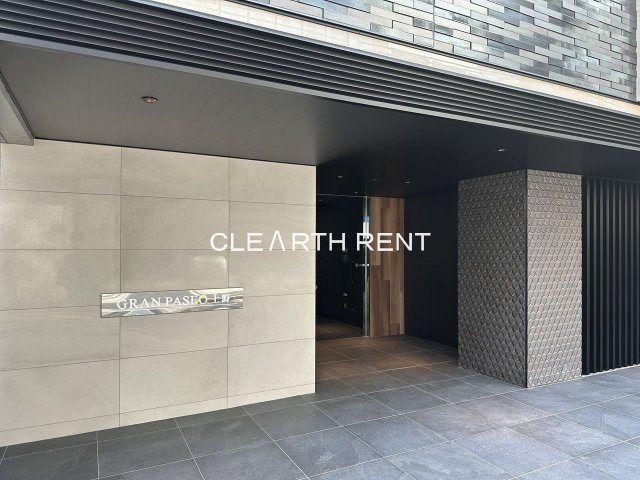 エントランス　仲介手数料無料！敷金礼金ゼロ！ネット使用料無料