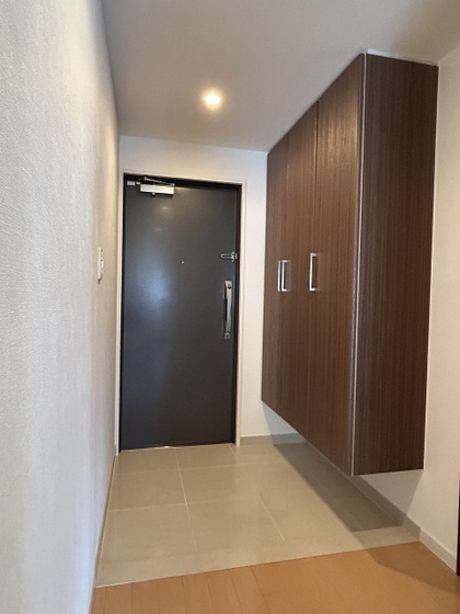 玄関　※別部屋の写真です