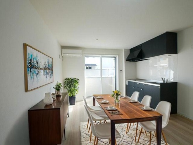 居室・リビング　CGで家具等を配置したもので家具等は含まれません