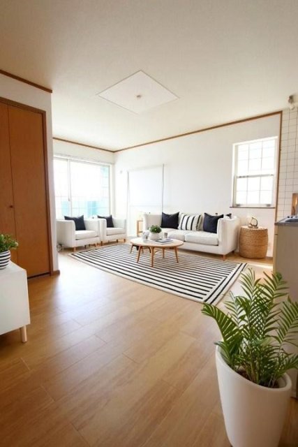 居室・リビング　ＣＧで家具等を配置したもので家具等は含まれません。