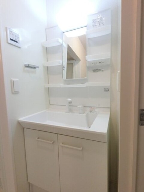 洗面設備　洗髪洗面化粧台