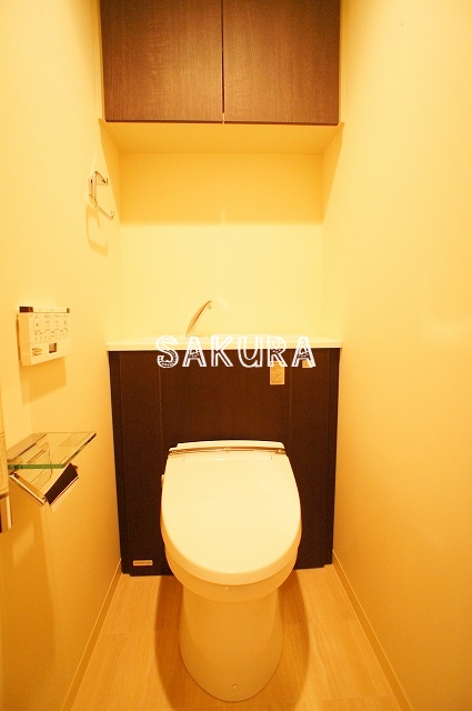 トイレ　嬉しい温水洗浄便座♪