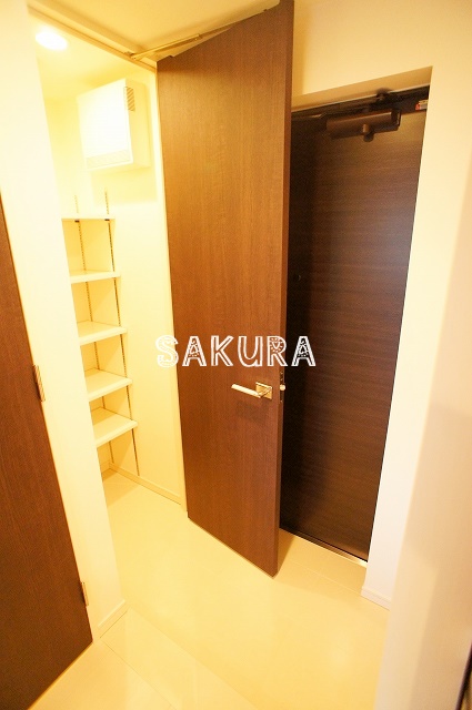 玄関　収納豊富なシューズボックスです♪