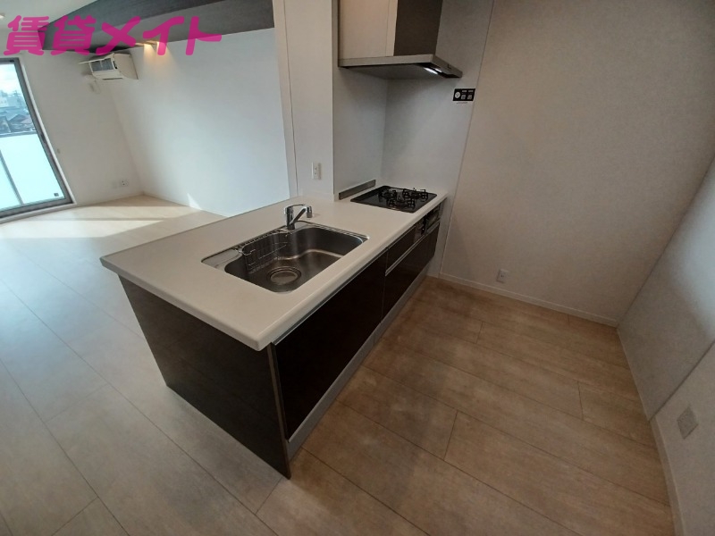 キッチン　同型参考写真