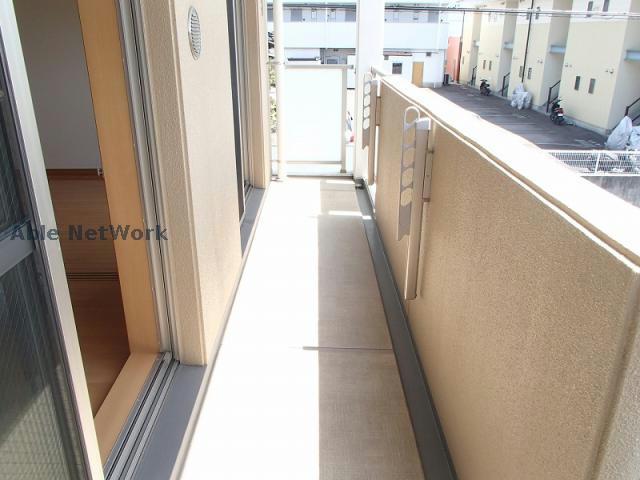 バルコニー　※同物件別部屋の写真です。