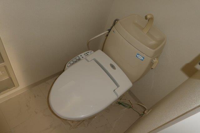 トイレ　ウォシュレット