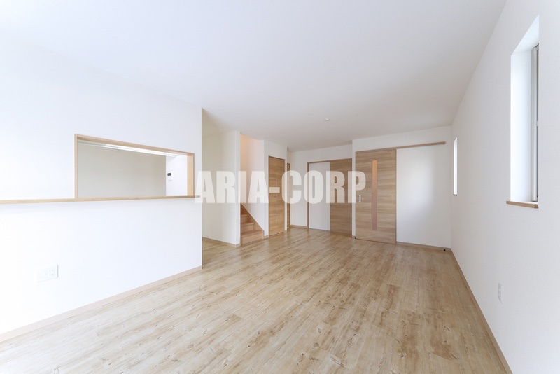 居室・リビング　【同仕様】