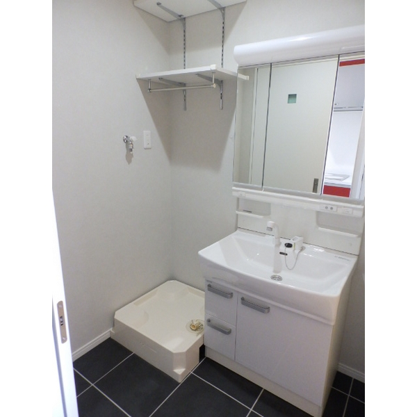 洗面設備　同物件別部屋参考写真