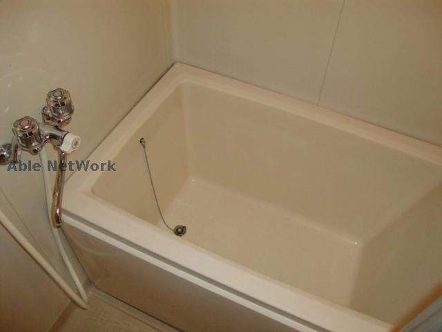 バス・シャワールーム　※別部屋の写真です