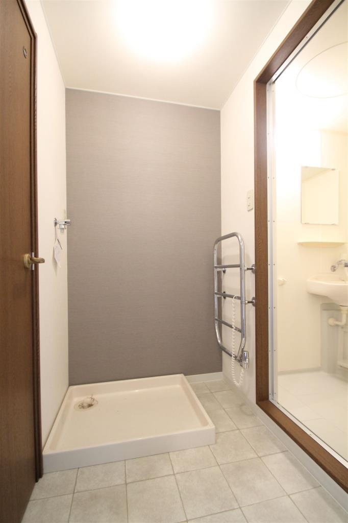 洗面設備　タオルウォーマ付き