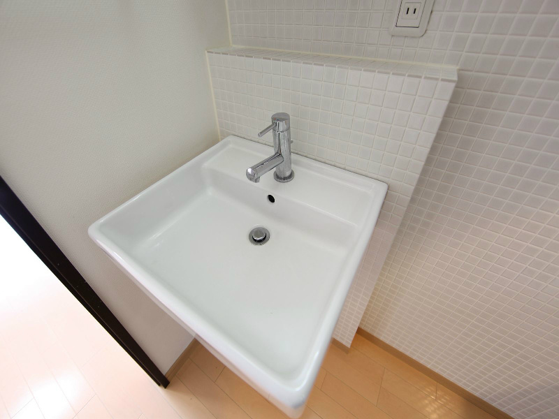 洗面設備　オシャレな独立洗面台