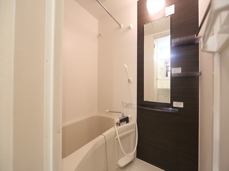 バス・シャワールーム　バスルーム　浴室暖房乾燥機付き