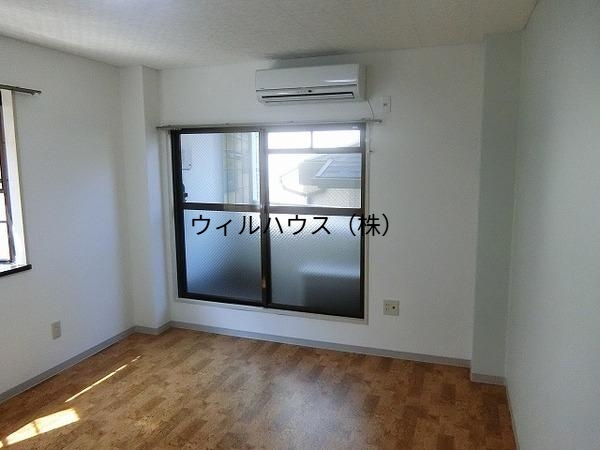 その他部屋・スペース　明るい洋室！