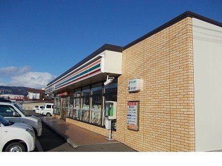 コンビニ　セブンイレブン桑折バイパス店（コンビニ）まで150m