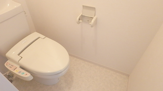 トイレ　ウォシュレット付