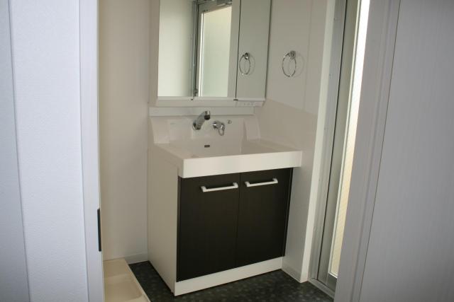 洗面設備　※同タイプ部屋の写真です。