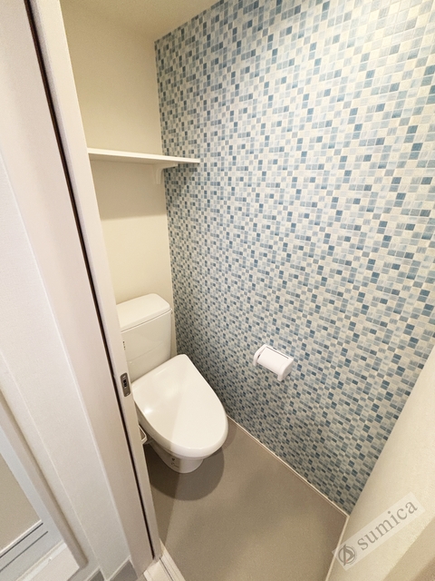 トイレ　温水洗浄便座