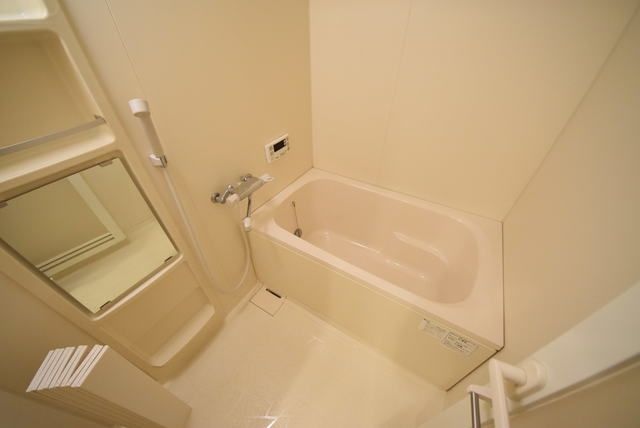 バス・シャワールーム　※同建物　同タイプ間取り　設備施工例　現況優先