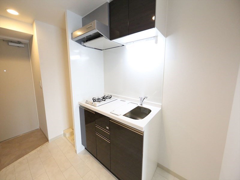 キッチン　システムキッチン（ガス2口コンロ付）