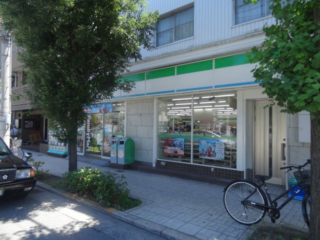 コンビニ　ファミリーマート六車大淀南店（コンビニ）まで224m