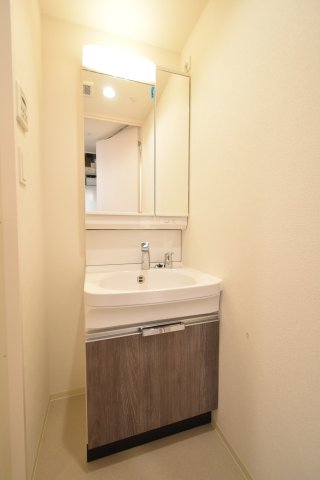 洗面設備　同仕様