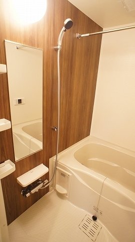 バス・シャワールーム　きれいなお風呂です