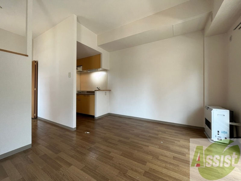 居室・リビング　広くてキレイなお部屋が広がっていて、充実した生活が送れそう。