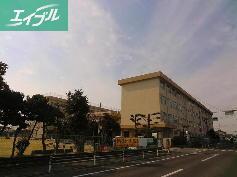 小学校　南輝小学校（小学校）まで270m