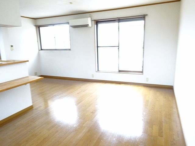 居室・リビング　※他部屋参照・現況優先
