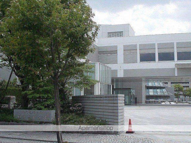 図書館　岐阜県図書館（図書館）まで1100m