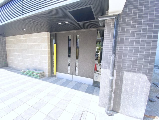 エントランス　清潔なエントランスです