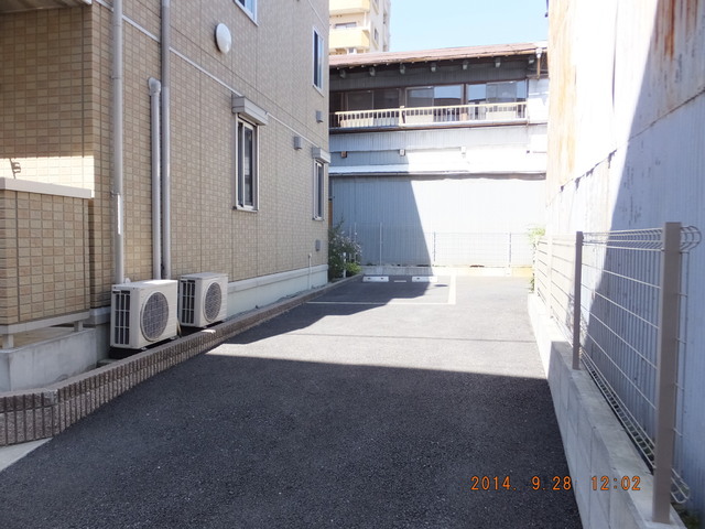 駐車場　駐車場（要空き確認）