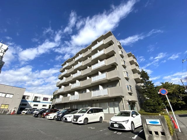 建物外観　鉄骨コンクリート造の丈夫な構造★