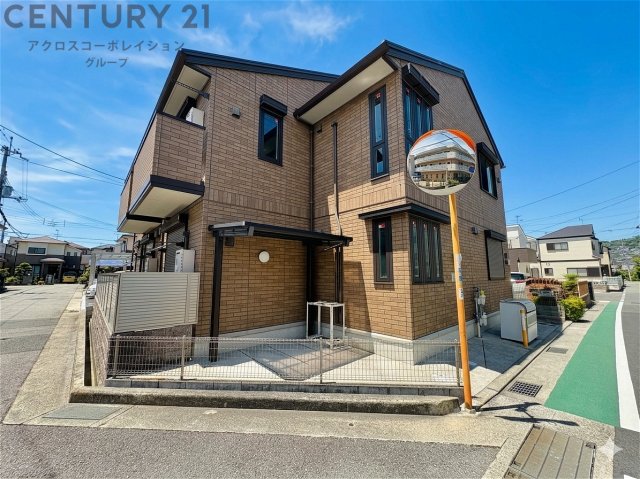 建物外観　居住者専用のごみ置き場があります！