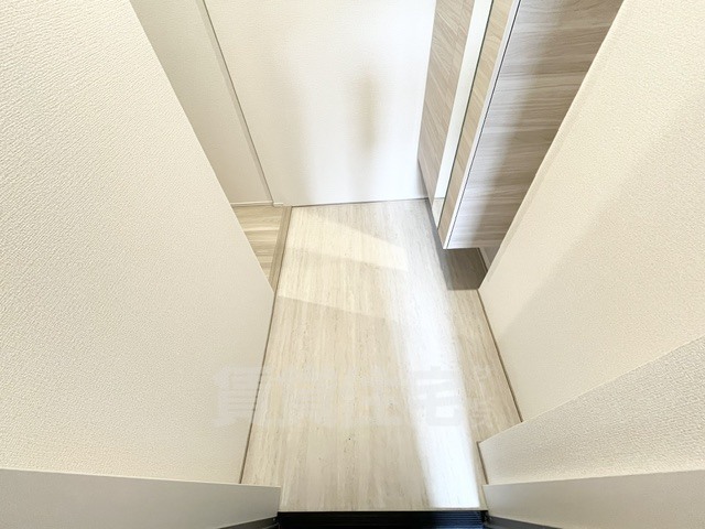 コンフォール畝傍の玄関写真