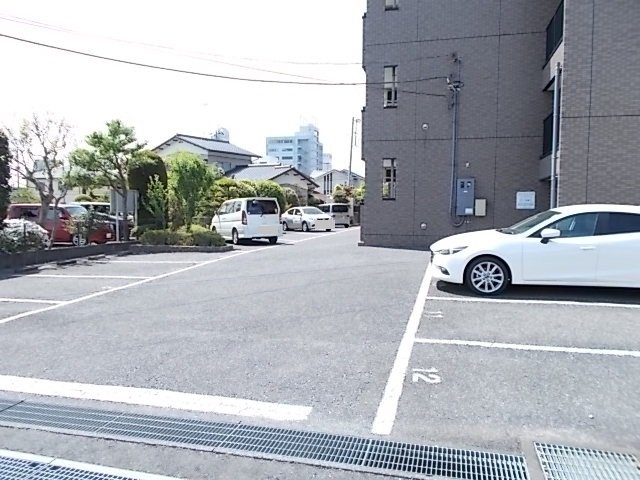 駐車場　駐車場完備です