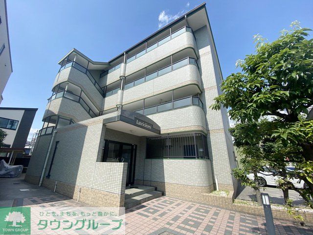 建物外観　エントランス